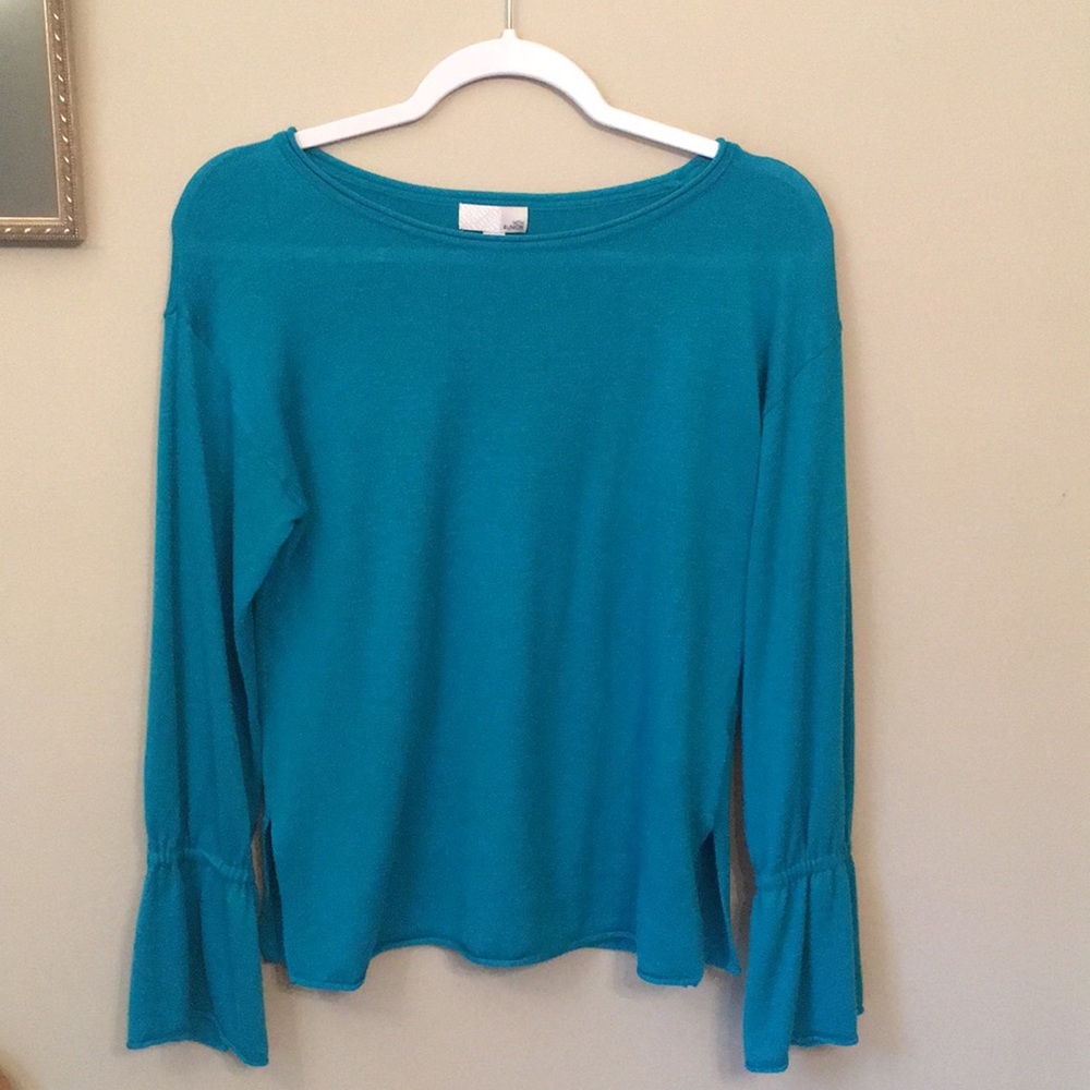 Pretty, bright teal pull over sweater